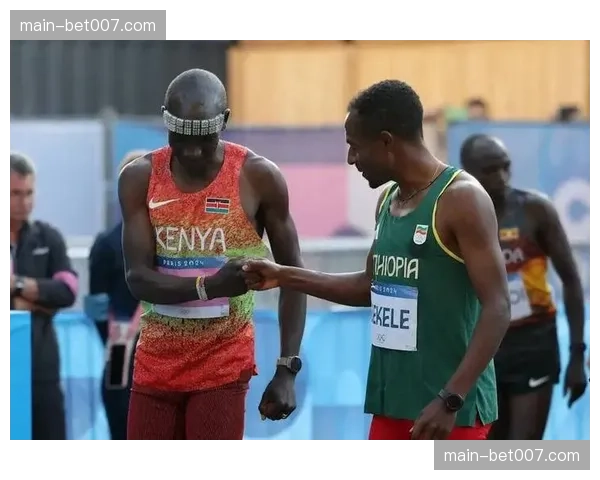 马拉松大满贯东京站:基普乔格生涯首次在全程马拉松比赛中被对手超越 马拉松大满贯东京站:基普乔格生涯首次在全程马拉松比赛中被对手超越