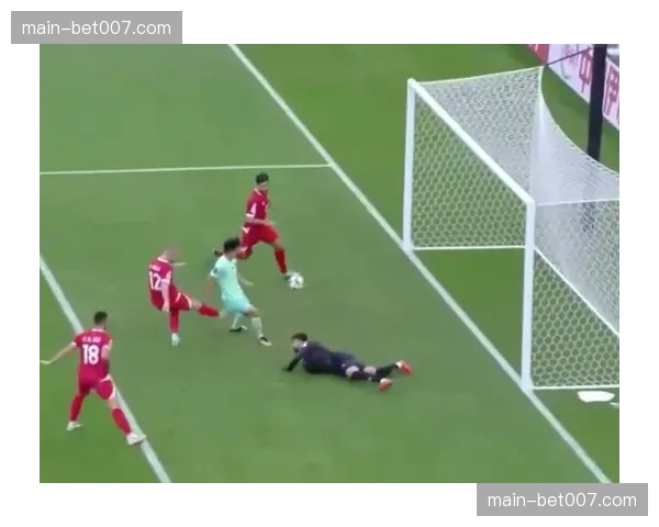 战术复盘:米兰德比中国米的3-5-2如何锁死米兰的边路进攻 战术复盘:米兰德比中国米的3-5-2如何锁死米兰的边路进攻