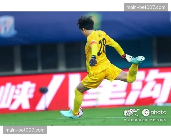 金永浩再下一城，海牛4-1大胜泰山确立优势
